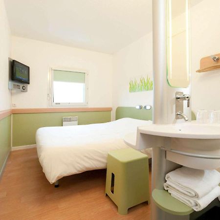 Ibis Budget Saint-Quentin Centre Gare Luaran gambar