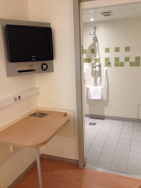 Ibis Budget Saint-Quentin Centre Gare Luaran gambar