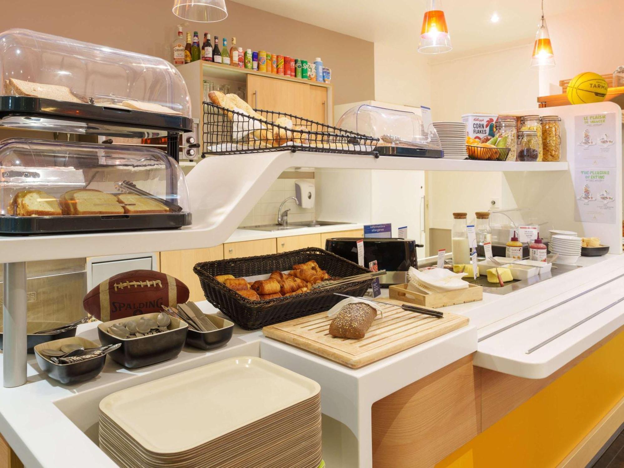 Ibis Budget Saint-Quentin Centre Gare Luaran gambar