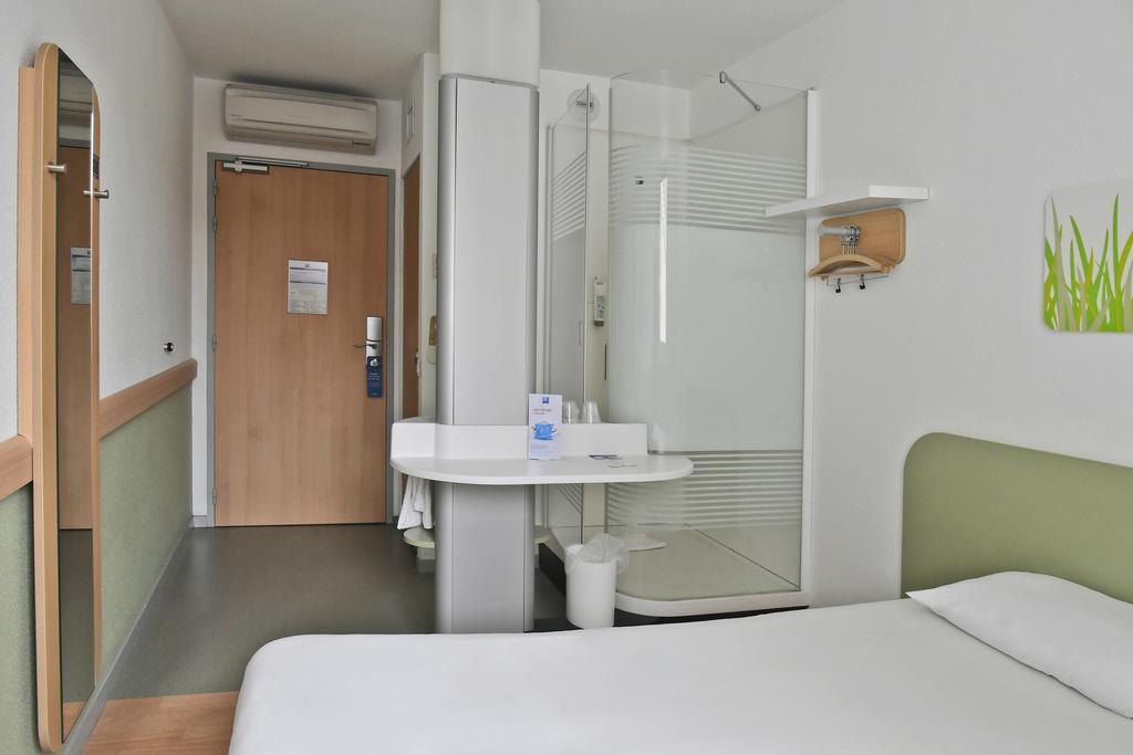 Ibis Budget Saint-Quentin Centre Gare Luaran gambar