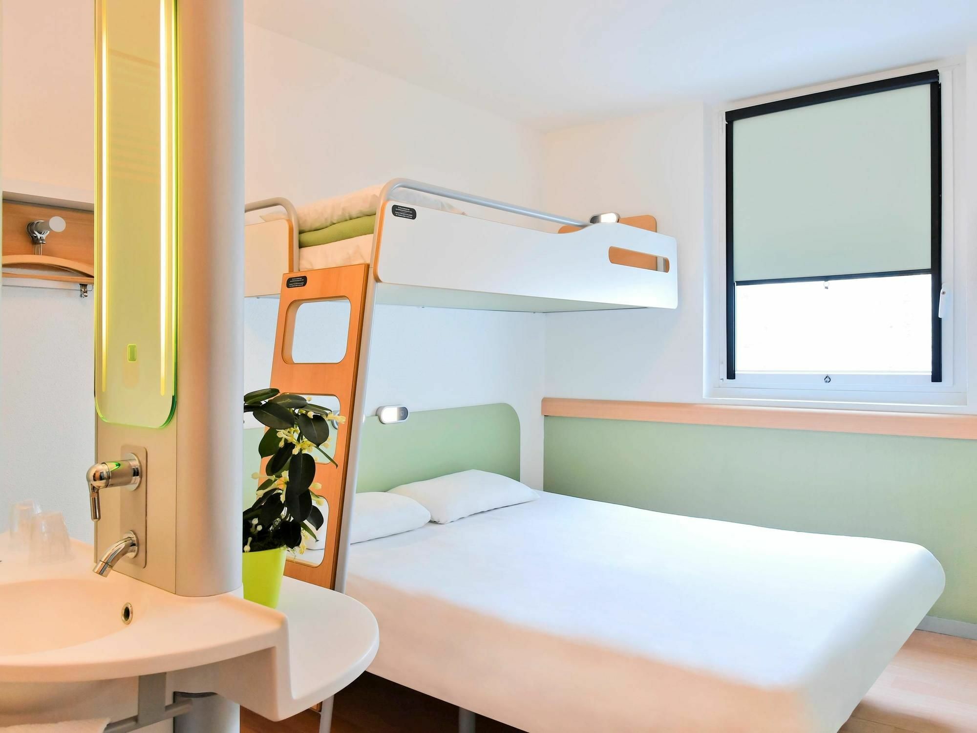 Ibis Budget Saint-Quentin Centre Gare Luaran gambar
